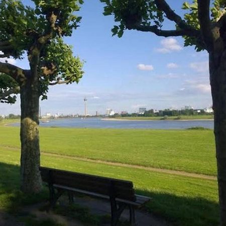 3 Schlafzimmer-2 Bäder- bis zu 7 Gäste Düsseldorf Exterior foto