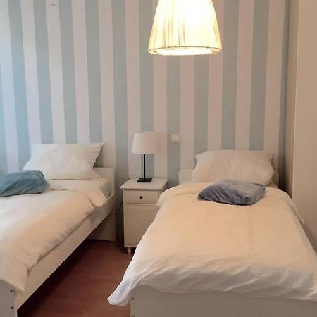 3 Schlafzimmer-2 Bäder- bis zu 7 Gäste Düsseldorf Exterior foto